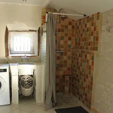 Maison Atypique 76m² - Centre La Roche-posay, Terrasse, Jardin Cloture - Fr-1-541-60 La Roche-Posay