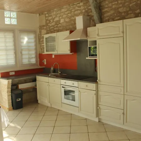 Maison Atypique 76m² - Centre La Roche-posay, Terrasse, Jardin Cloture - Fr-1-541-60 * La Roche-Posay