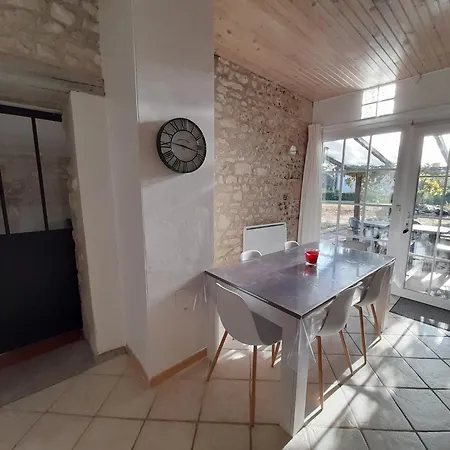 Tatil Evi Maison Atypique 76m² - Centre La Roche-posay, Terrasse, Jardin Cloture - Fr-1-541-60 *