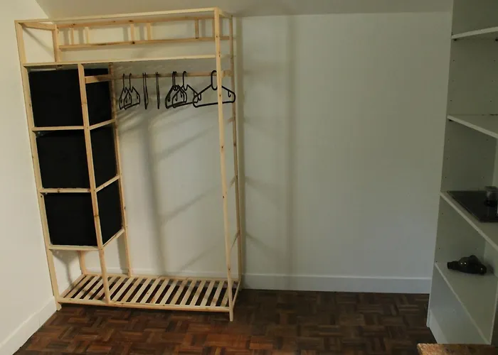 Сasa de vacaciones Maison Atypique 76m² - Centre La Roche-posay, Terrasse, Jardin Clôturé - Fr-1-541-60 *