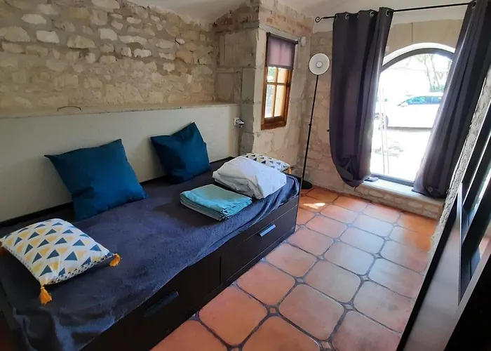 Maison Atypique 76m² - Centre La Roche-posay, Terrasse, Jardin Clôturé - Fr-1-541-60 Сasa de vacaciones *