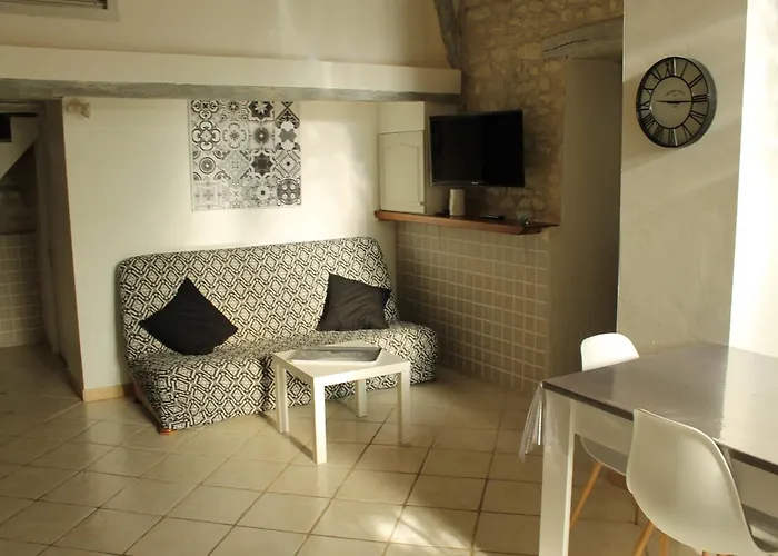 Maison Atypique 76m² - Centre La Roche-posay, Terrasse, Jardin Clôturé - Fr-1-541-60 Сasa de vacaciones La Roche-Posay