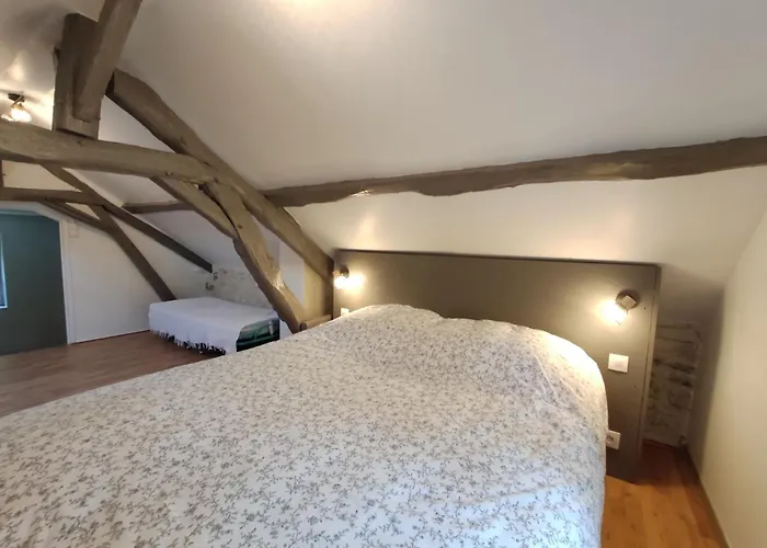 Сasa de vacaciones Maison Atypique 76m² - Centre La Roche-posay, Terrasse, Jardin Clôturé - Fr-1-541-60 *